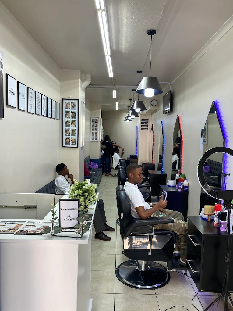 Gmoney shop interior